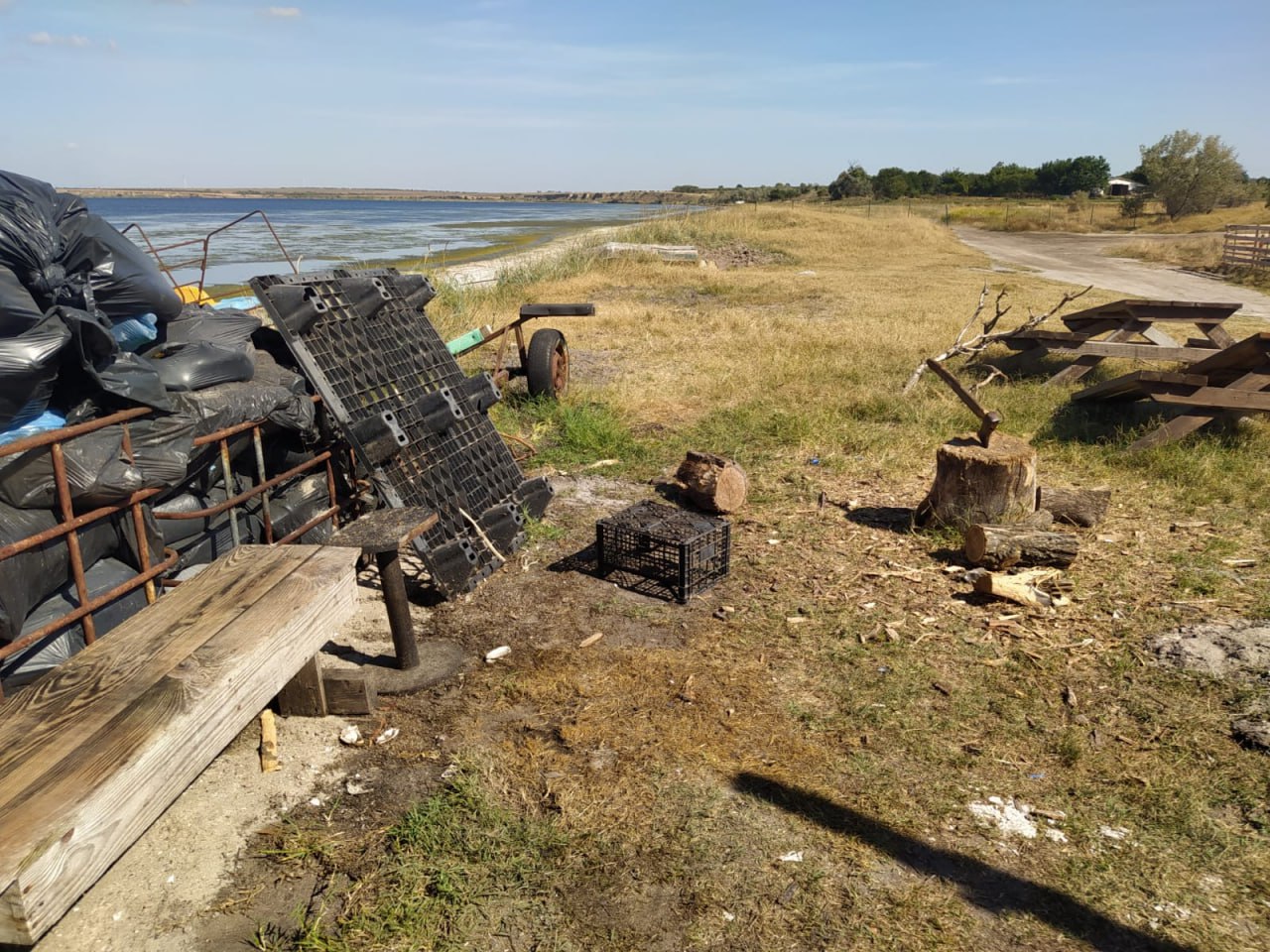 На Миколаївщині ландшафтній парк «Тилігульський» забруднений стічними водами та сміттям (фото)